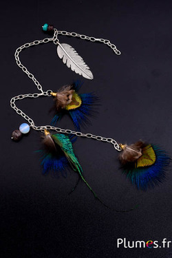 Pendentif avec plumes de paon -  40 cm - naturel